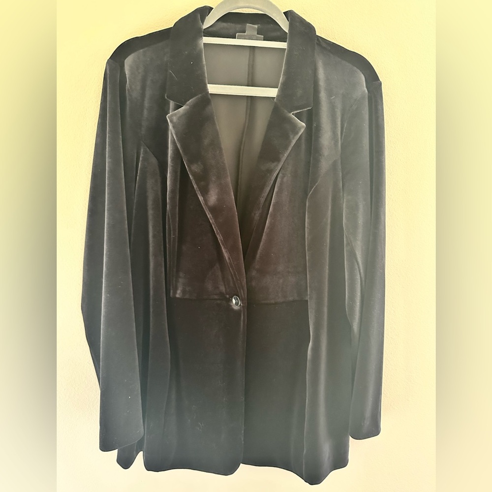 ElegantJJill Black Velvet Women's Blazer